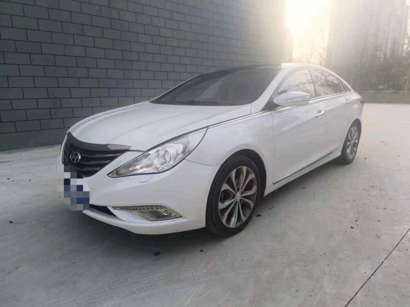 东营14年现代索纳塔八5