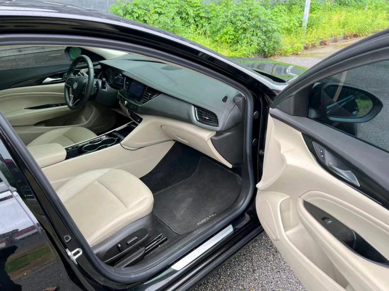 盐城21年别克君威5