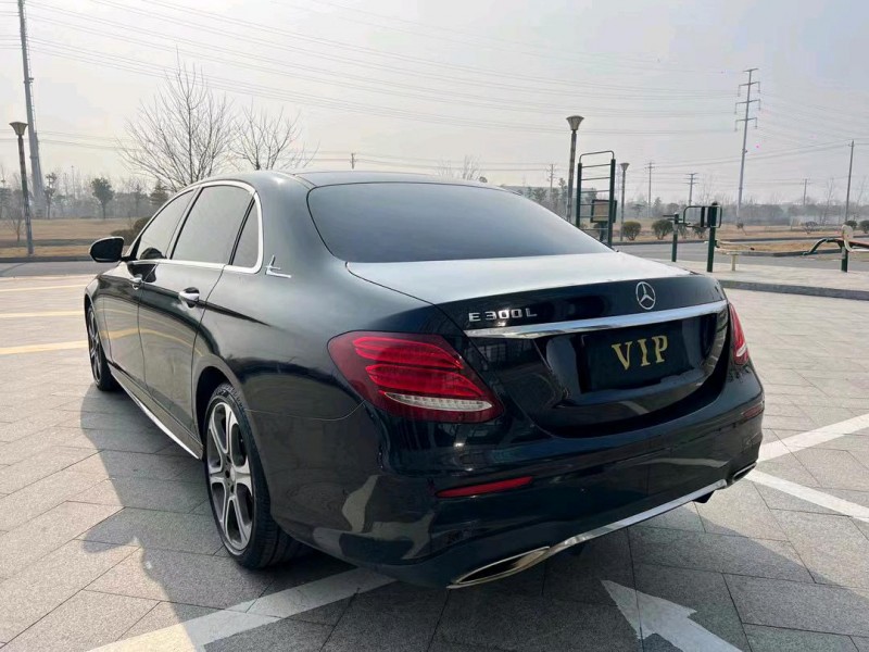 盐城17年奔驰E9