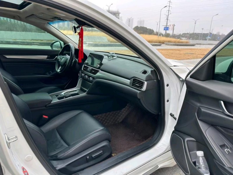 盐城18年本田雅阁5