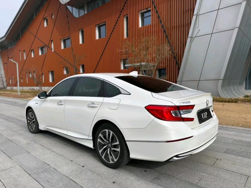 盐城18年本田雅阁9