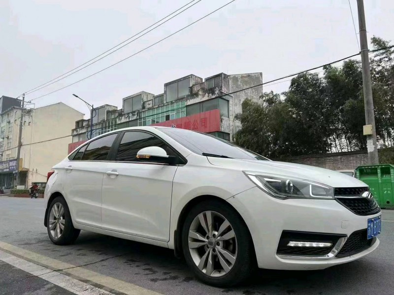常州18年奇瑞艾瑞泽54