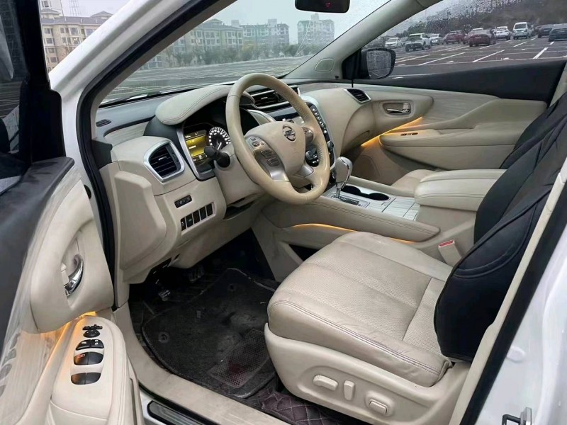 宜昌17年日產樓蘭4