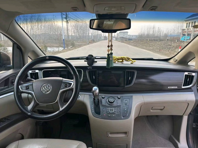 徐州12年别克GL84