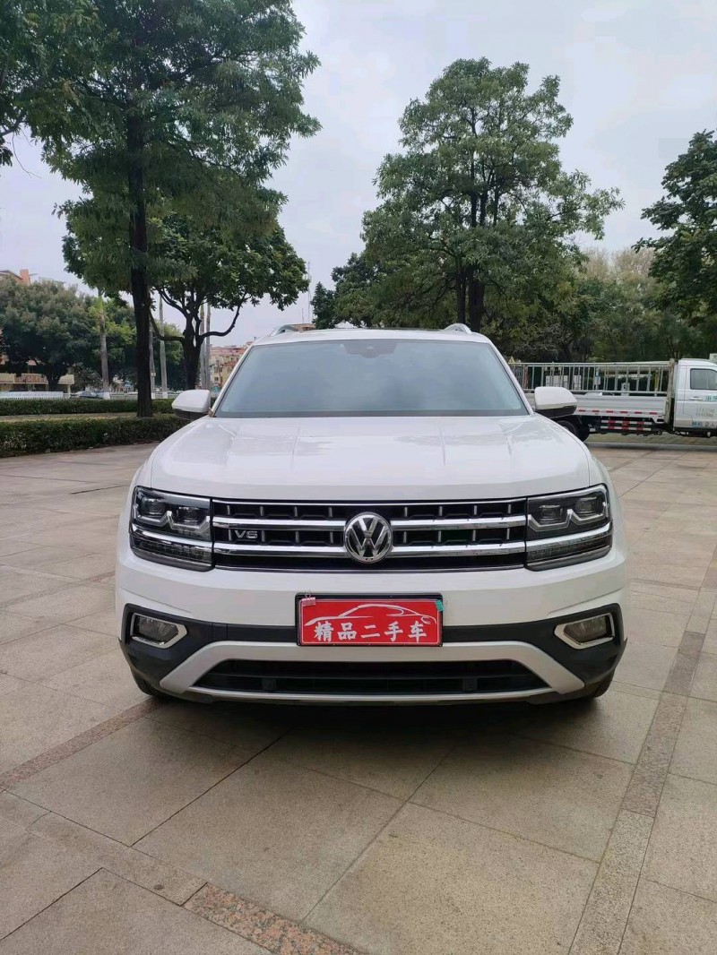 广州17年大众途昂1