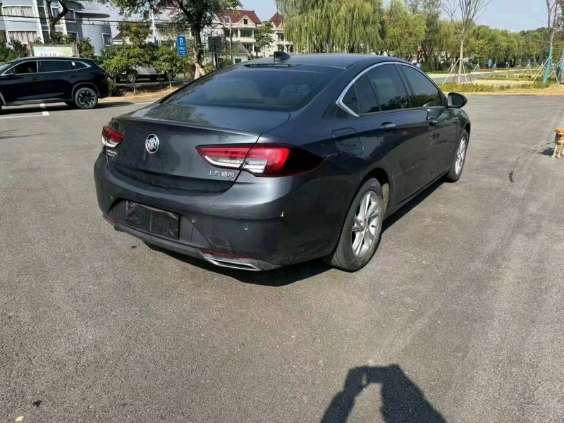 嘉兴22年别克君威4