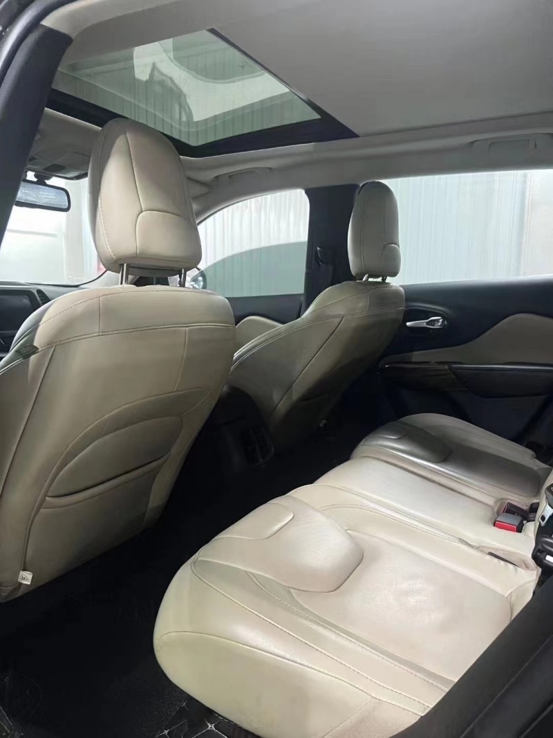 徐州17年Jeep自由光6