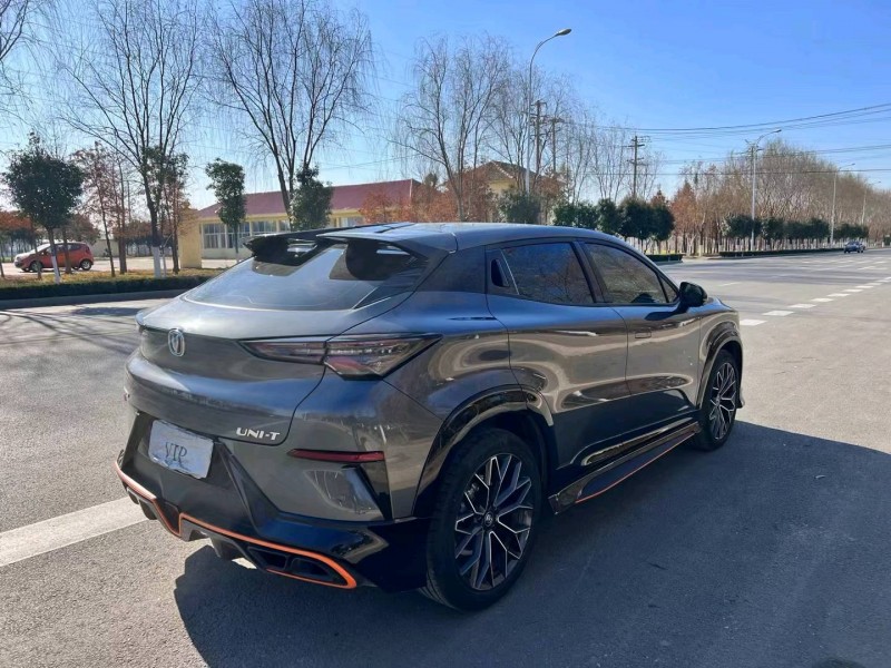 枣庄23年长安汽车UNI-T7