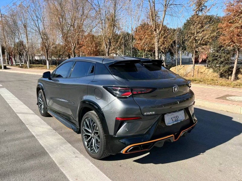 枣庄23年长安汽车UNI-T8