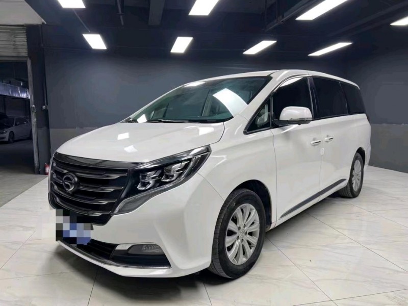 成都18年传祺M82