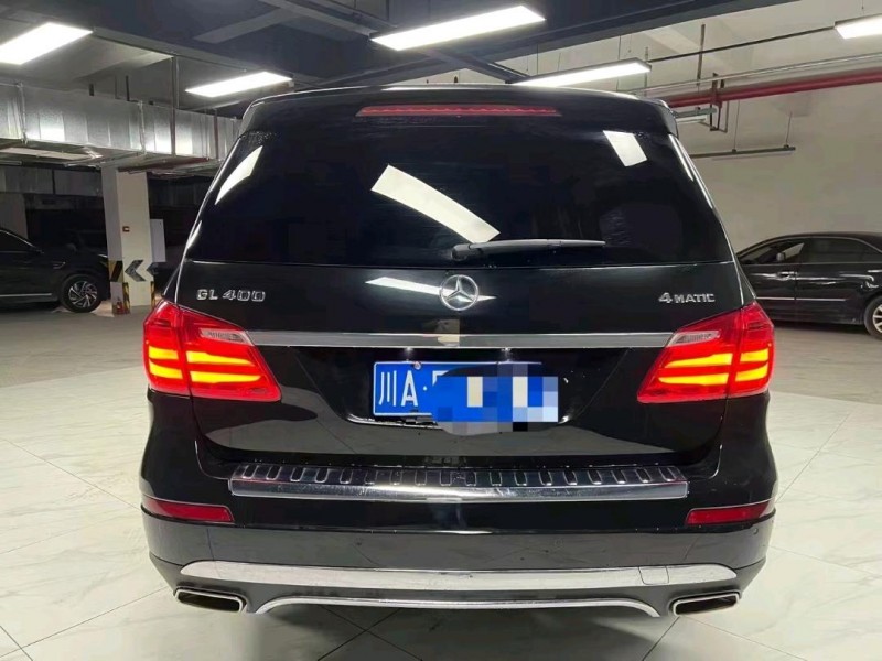 成都15年奔驰GL8