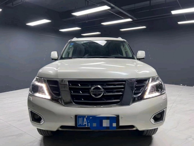 成都19年日产途乐1