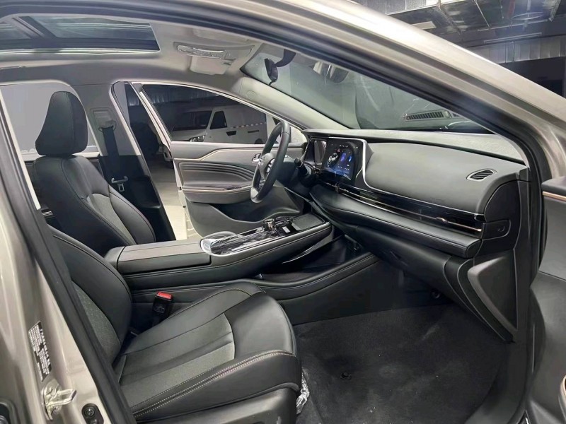 成都23年传祺埃安S6