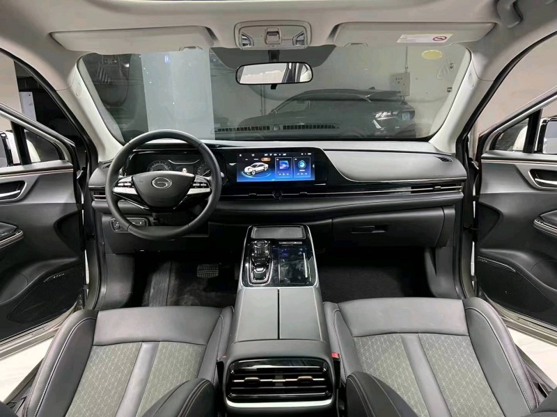 成都23年传祺埃安S8