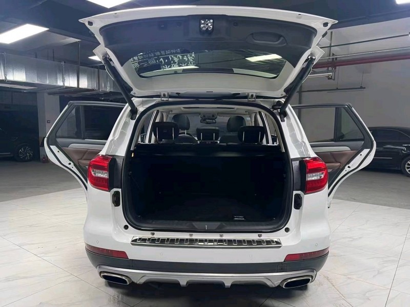 成都19年哈弗H86