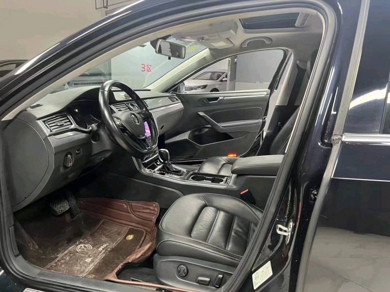 成都18年大众帕萨特4