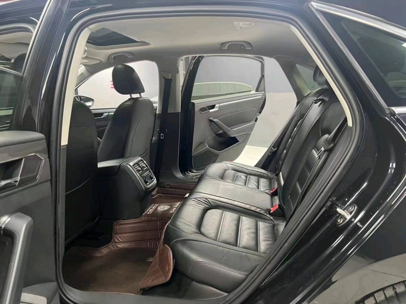 成都18年大众帕萨特5