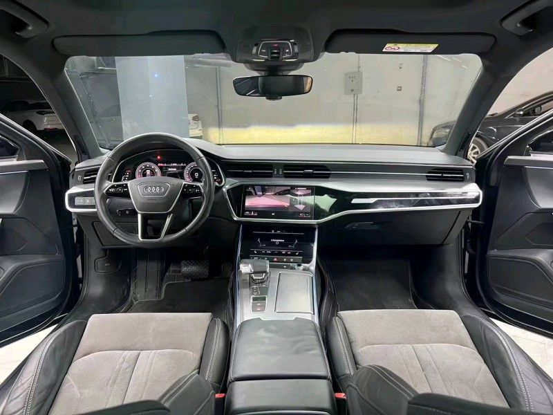 成都21年奥迪A6L9