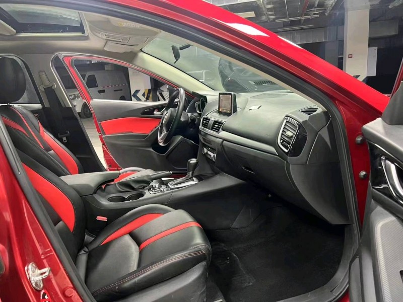 成都15年马自达昂克赛拉4