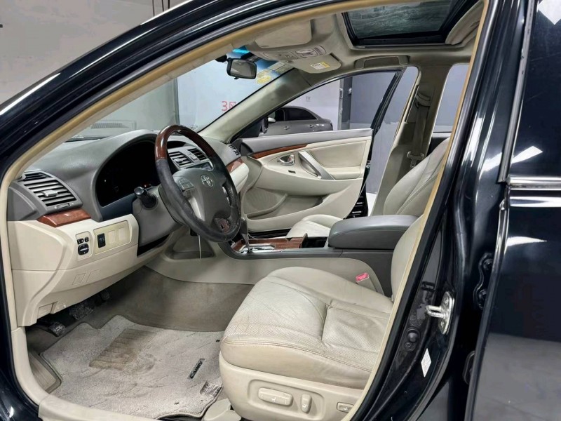 成都14年丰田凯美瑞4