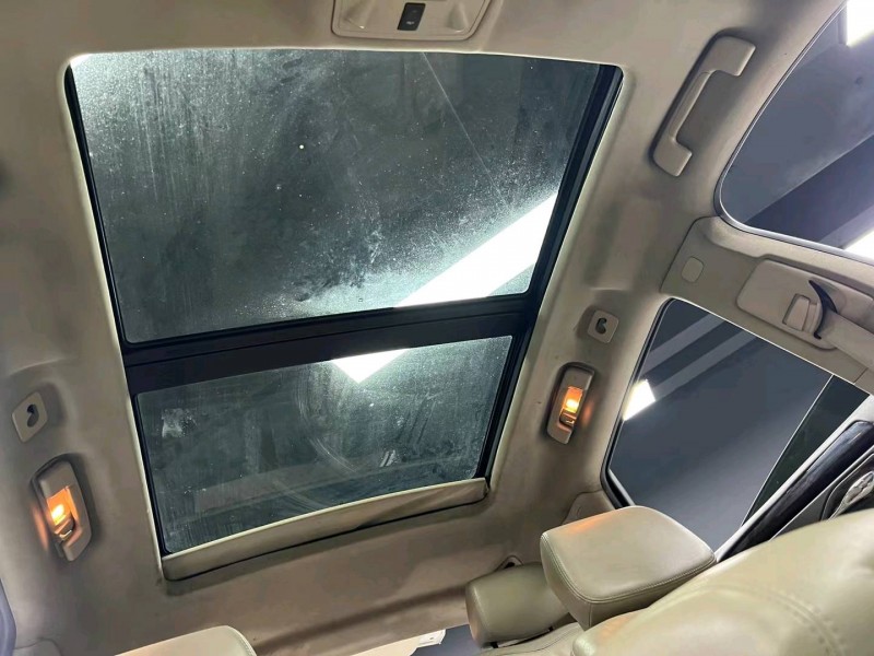 成都10年凯迪拉克SRX9