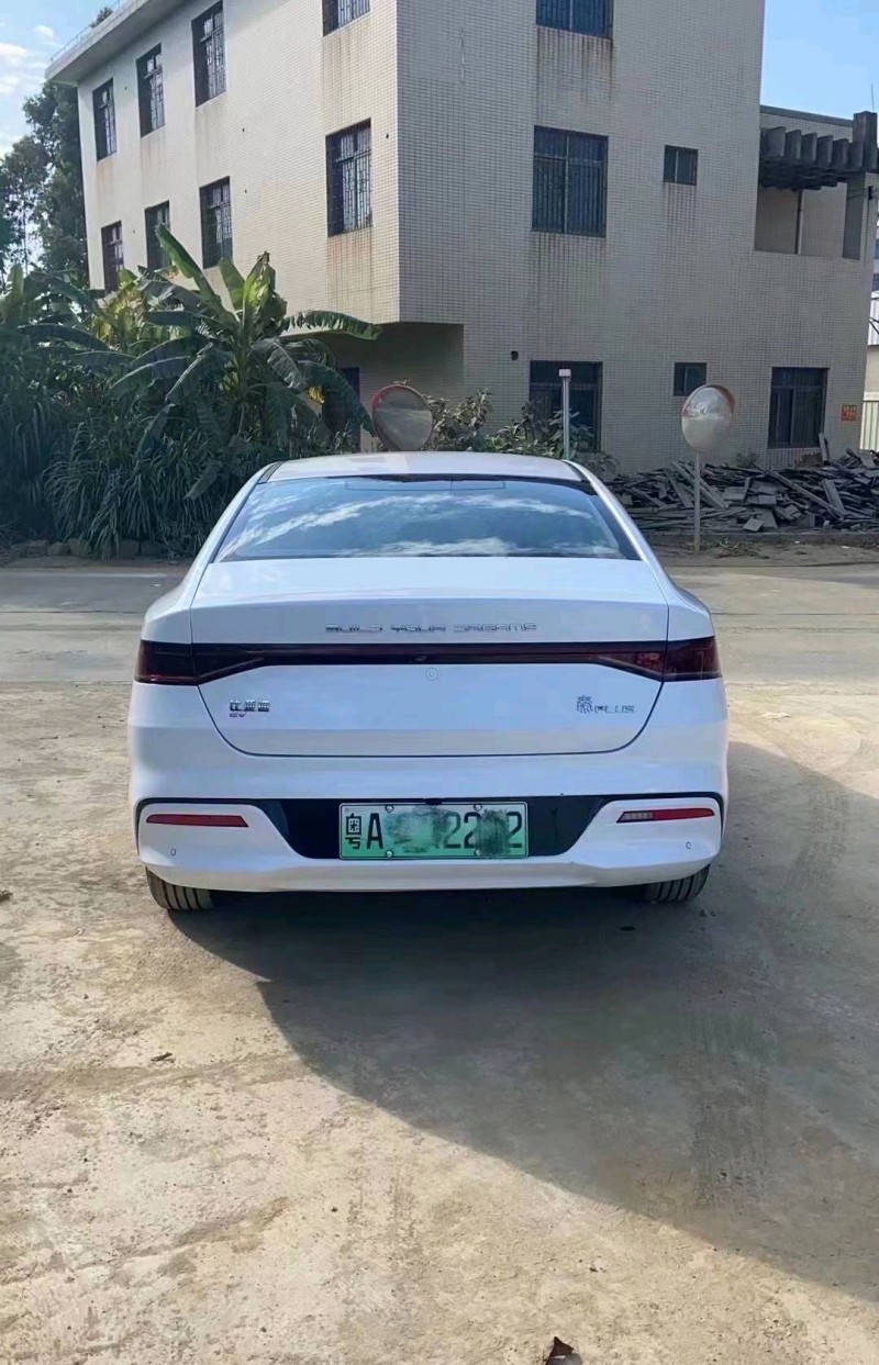 汕头23年比亚迪秦2