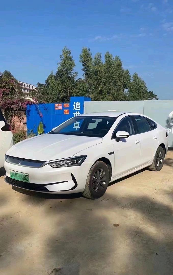 汕头23年比亚迪秦3