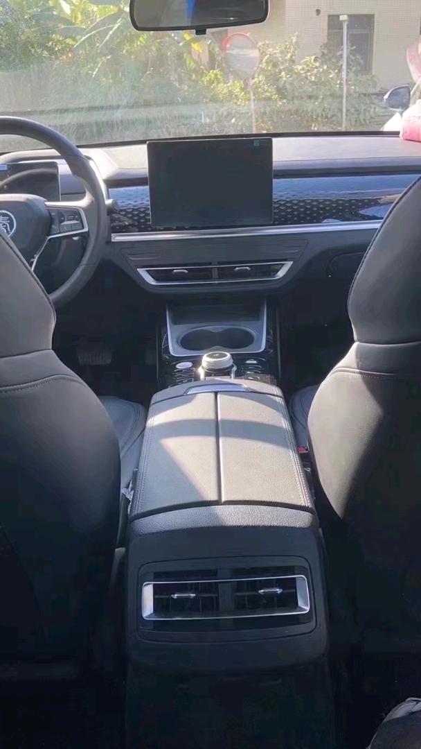 汕头23年比亚迪秦4