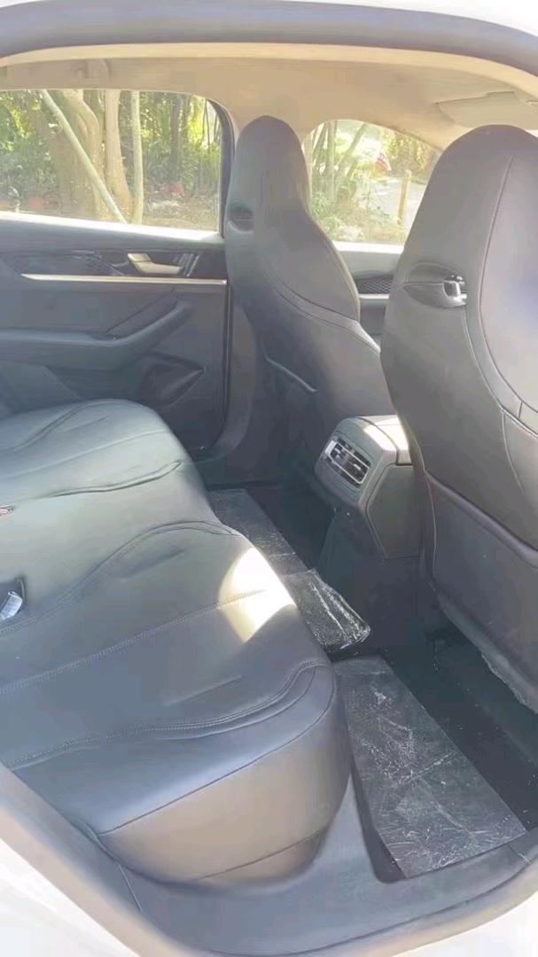 汕头23年比亚迪秦9