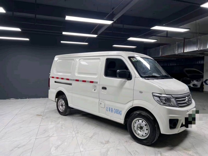 成都22年长安汽车之星3