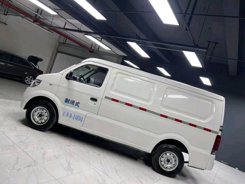 成都22年长安汽车之星8