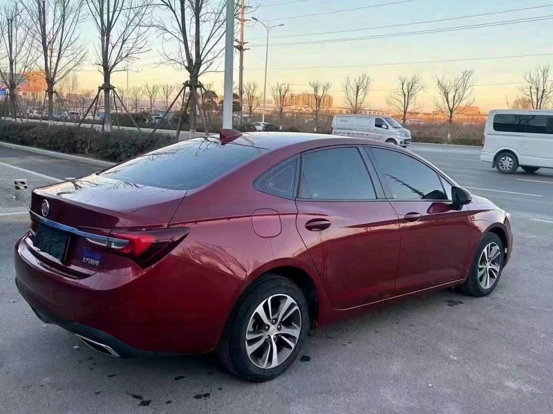 东营20年别克威朗9