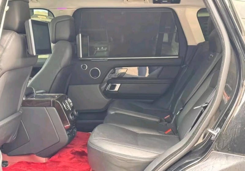 佛山23年路虎揽胜行政5