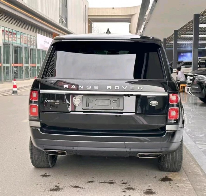 佛山23年路虎揽胜行政7