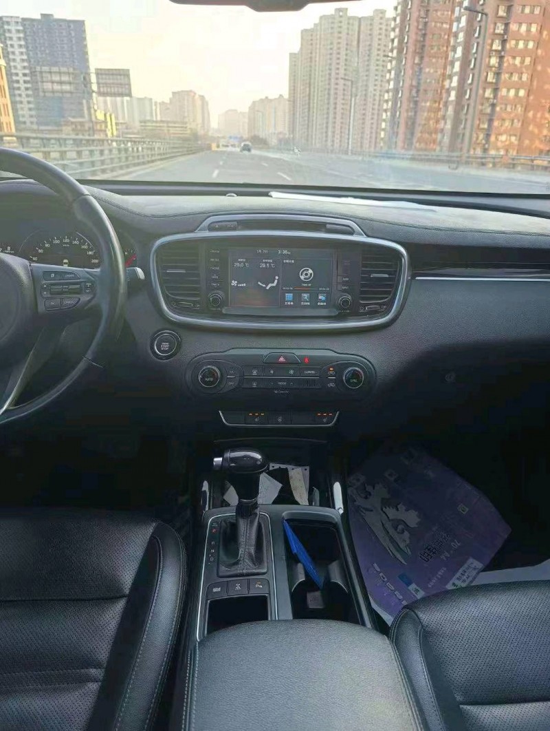 邯郸16年起亚索兰托4