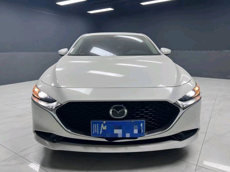 成都22年马自达昂克赛拉1