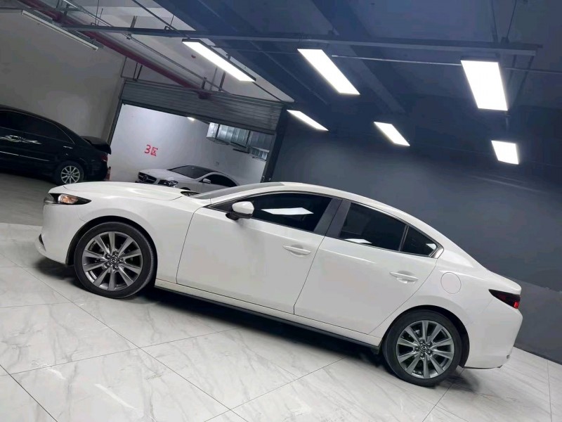 成都22年马自达昂克赛拉6