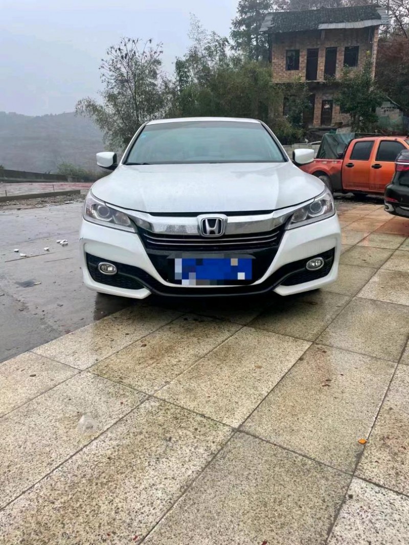 邵阳18年本田雅阁1