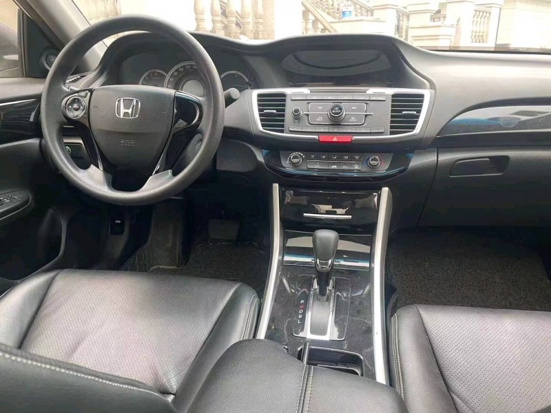 邵阳18年本田雅阁5