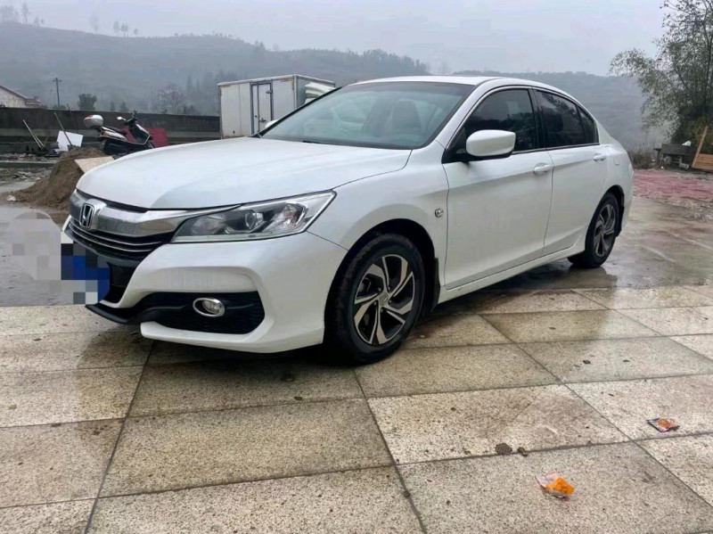 邵阳18年本田雅阁6