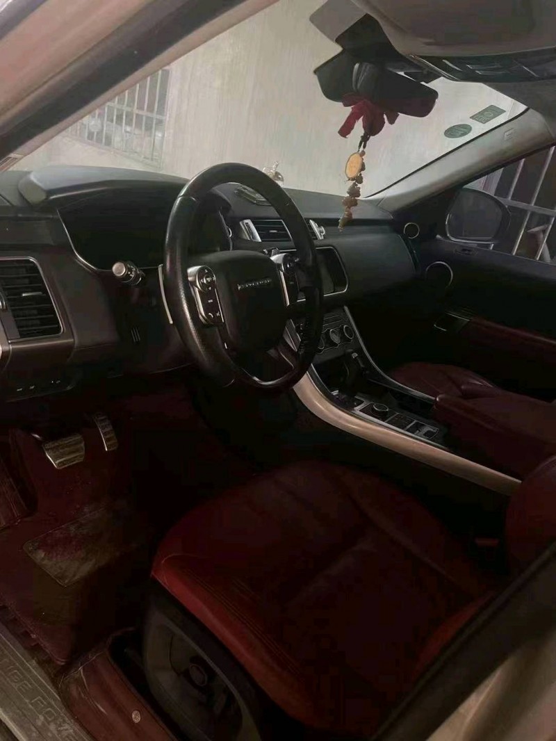 邵阳17年路虎揽胜运动3