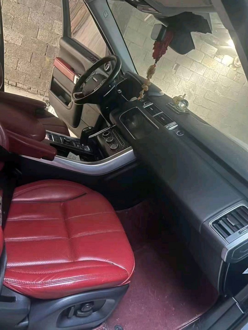 邵阳17年路虎揽胜运动5