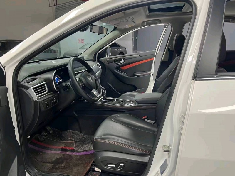 成都22年东风风光3