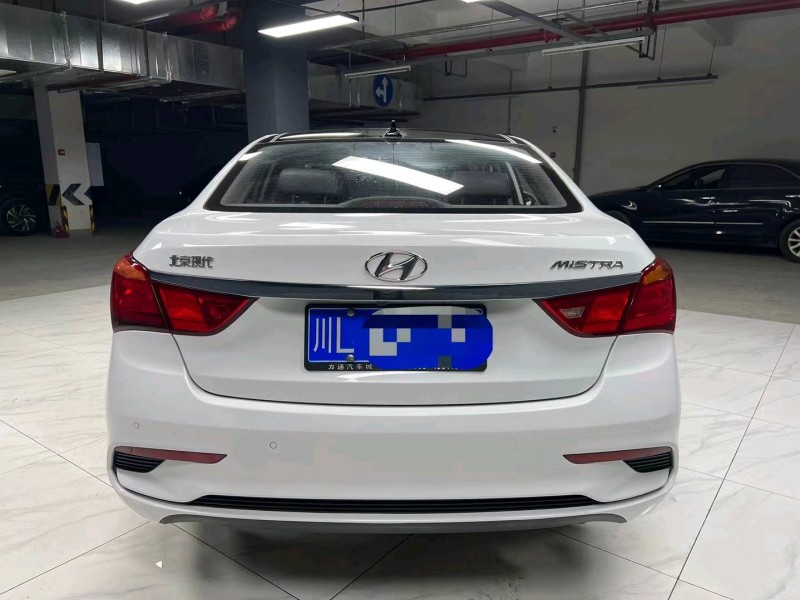 成都19年现代名图5