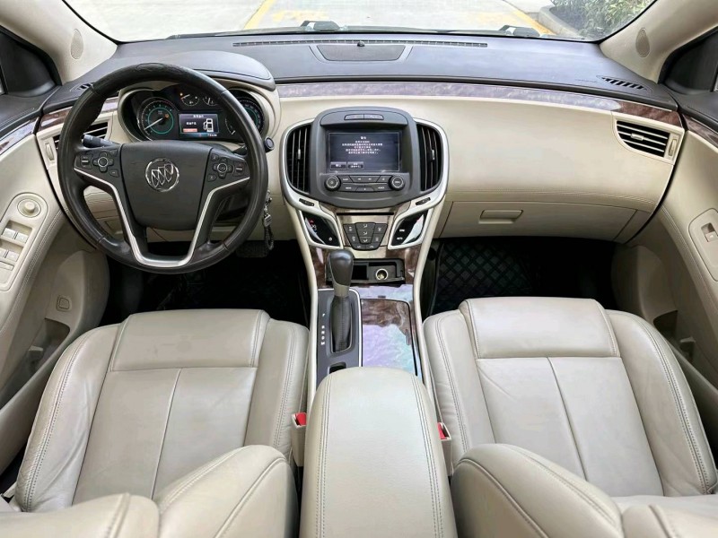 东营15年别克君越3