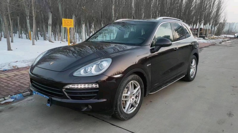 邯郸12年保时捷卡宴2