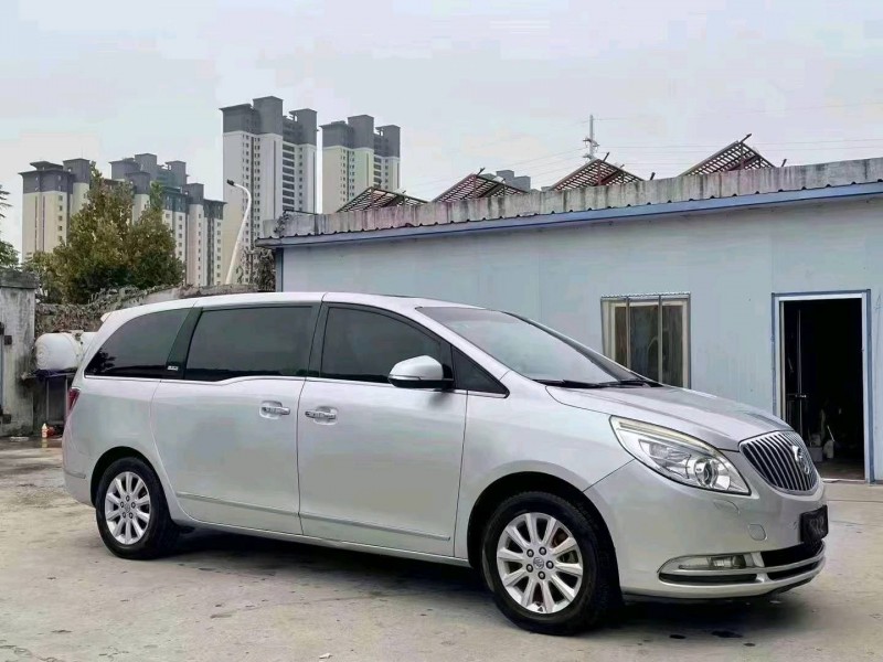 东营13年别克GL89