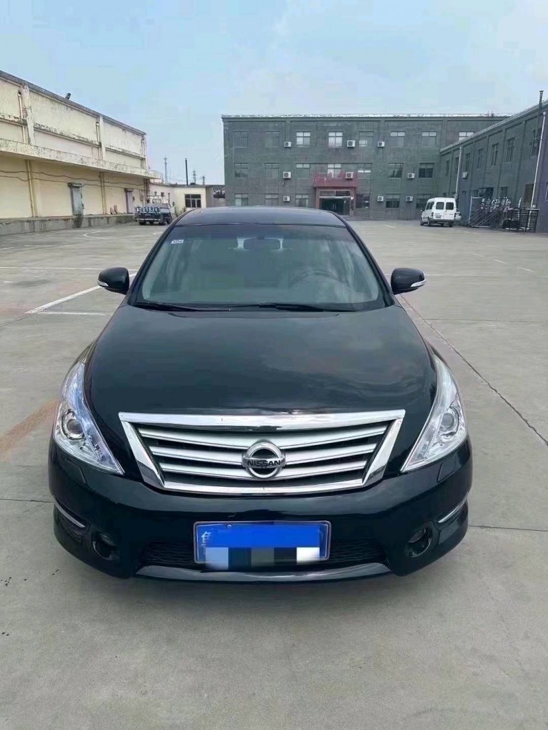 东营13年日产天籁1