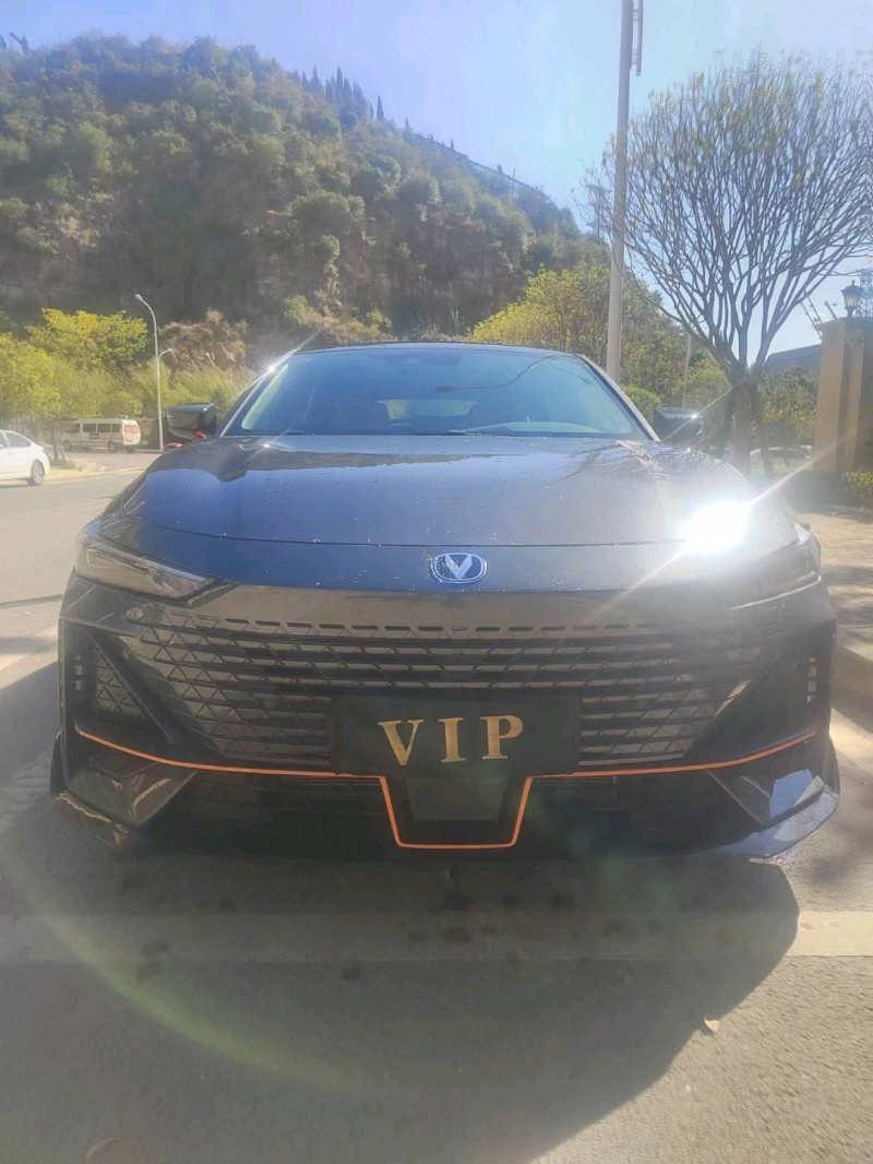 黔西南23年長安汽車UNI-V1