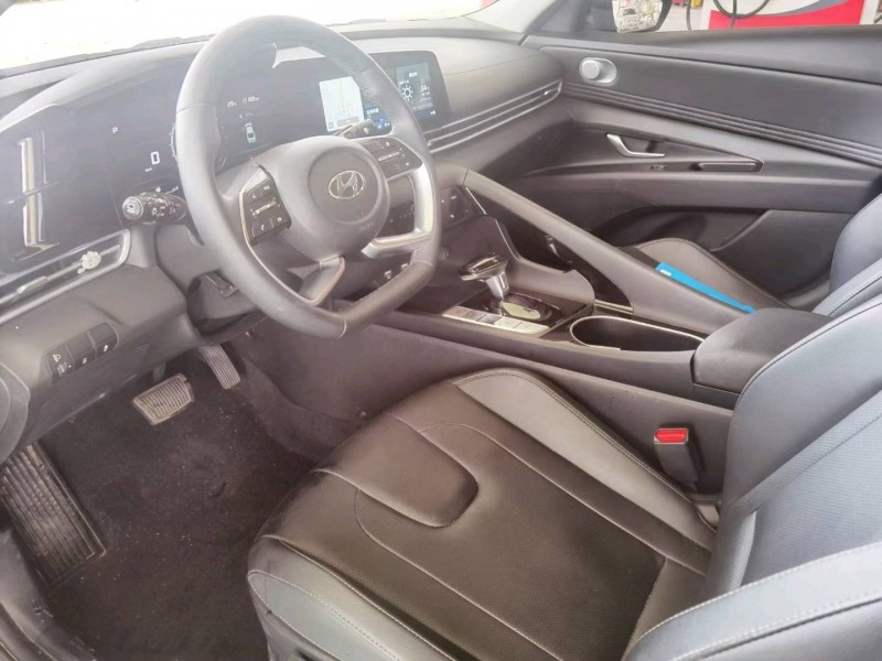 保定22年现代伊兰特4